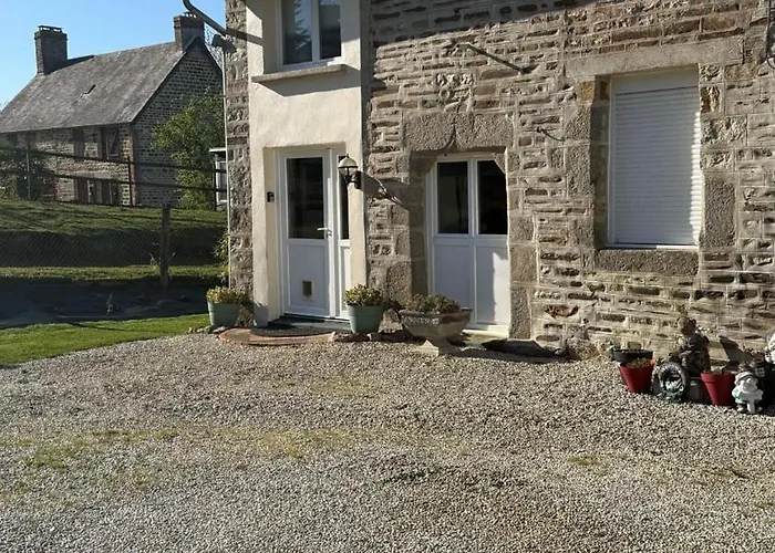 Maison La Touchardiere Vakantiehuis Barenton